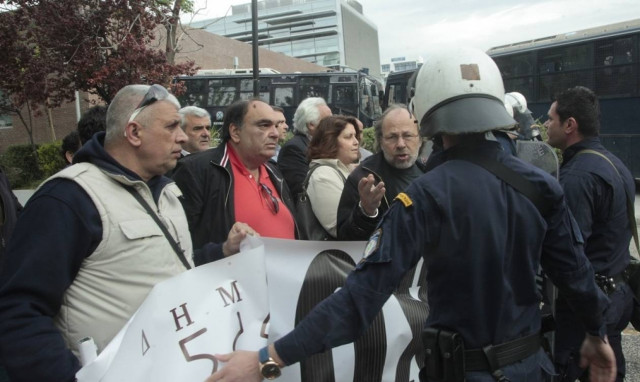 Δίκη Χ.A: Προς τις φυλακές Κορυδαλλού κατευθύνεται η μεγάλη αντιφασιστική πορεία