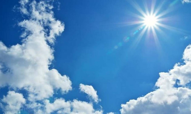 Αίθριος ο καιρός την Τετάρτη με λίγες ανοιξιάτικες βροχές