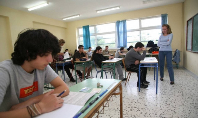 Πανελλήνιες 2015: Πότε κλείνουν τα σχολεία