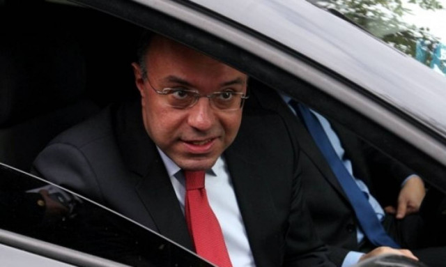 Σταϊκούρας: Η χώρα κινδυνεύει να βουτήξει και πάλι στην ύφεση