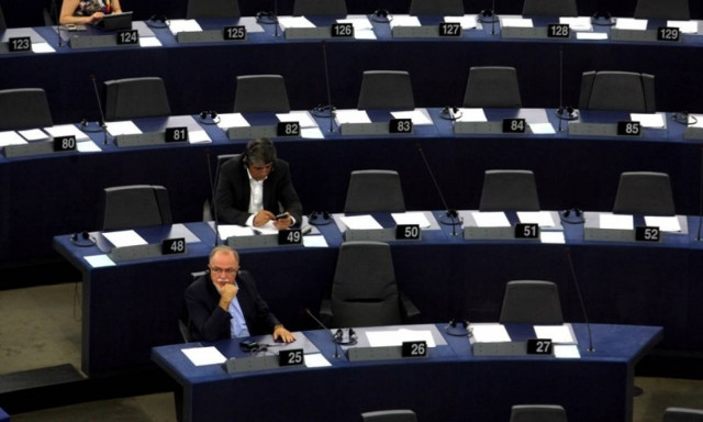 Παπαδημούλης: «Εμμένουν οι θεσμοί μετά την αναγνώριση, λάθους, από το ΔΝΤ;»