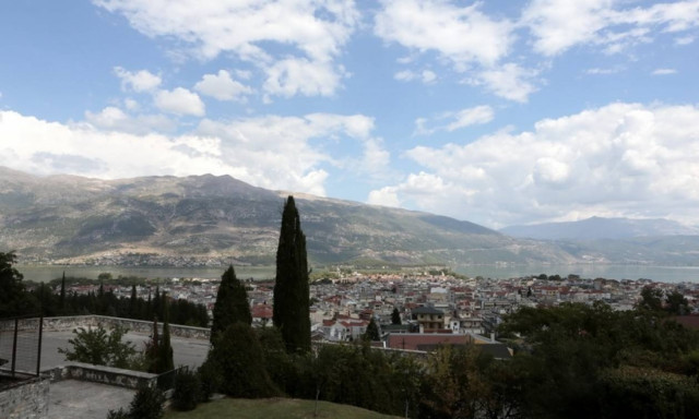 Σχεδόν αίθριος ο καιρός με μικρή πτώση της θερμοκρασίας (pics)