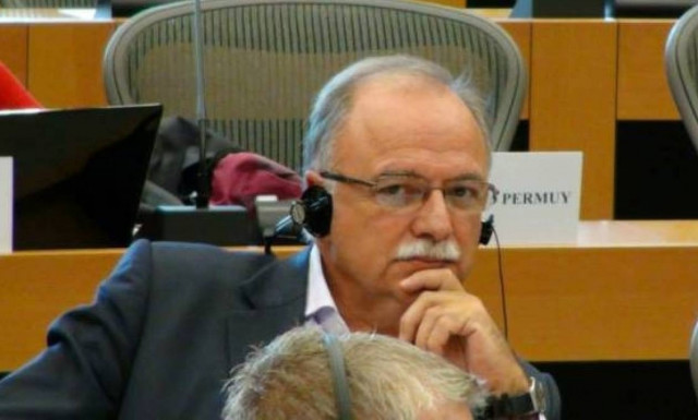 Ερώτηση Παπαδημούλη για την έκρηξη της αδήλωτης εργασίας στην Ελλάδα