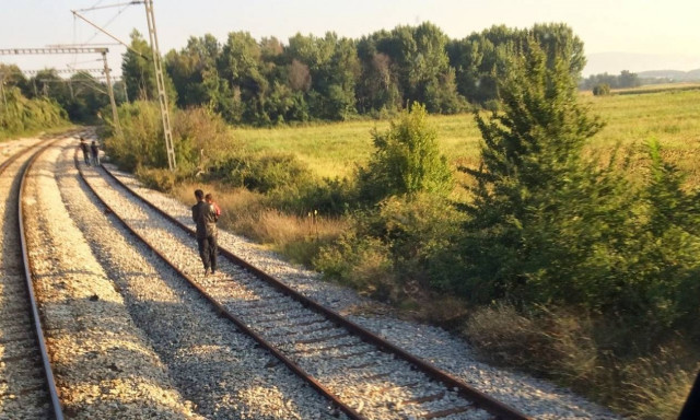 Σκόπια: Τρένο χτύπησε ομάδα μεταναστών - Αναφορές για 14 νεκρούς