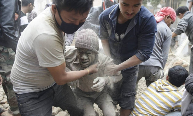 Νεπάλ: Βιβλική καταστροφή από τα 7,9R