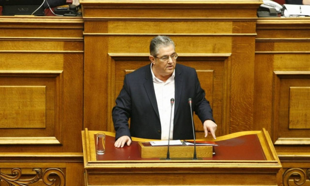 Πρόταση νόμου από το ΚΚΕ για την επαναφορά του κατώτερου μισθού στα 751 ευρώ