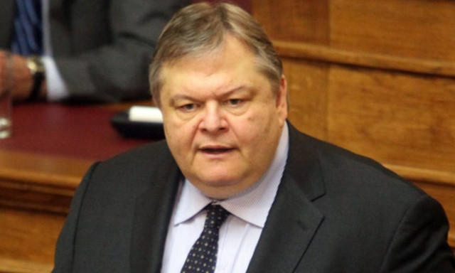 Βενιζέλος: Προσχωρείστε έντιμα στην πολιτική μας