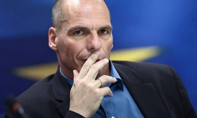 Τι λέει ο Γιάνης Βαρουφάκης για την επίθεση που δέχθηκε στα Εξάρχεια