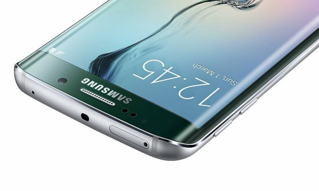 Στην κορυφή των smartphones η Samsung