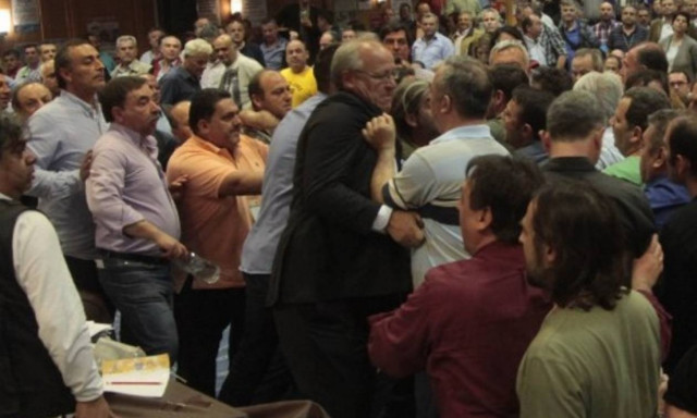 Άγριο ξύλο στο 43ο συνέδριο της ΠΟΕ - ΟΤΑ