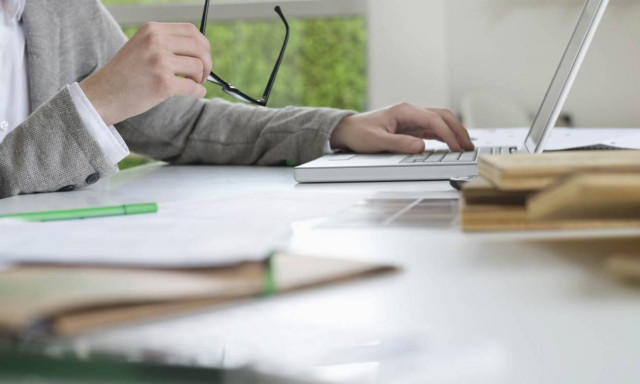 Έρχονται τα e-τιμολόγια, τέλος σε «πλαστά» και εικονικά