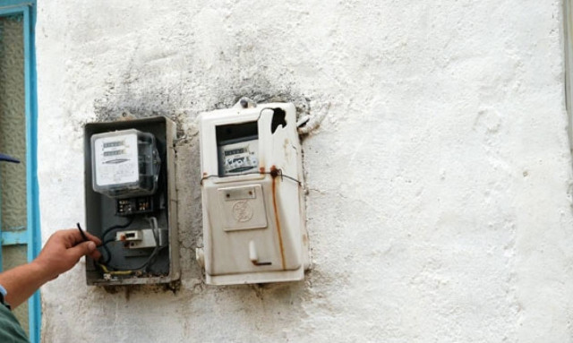 Καταδίκασαν νεκρό για κλοπή ρεύματος! (video)