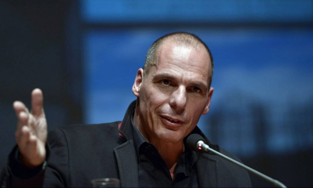 Βαρουφάκης: Γιατί δεν επιστρέψαμε τα 10,9 δισ. του ΤΧΣ στο EFSF