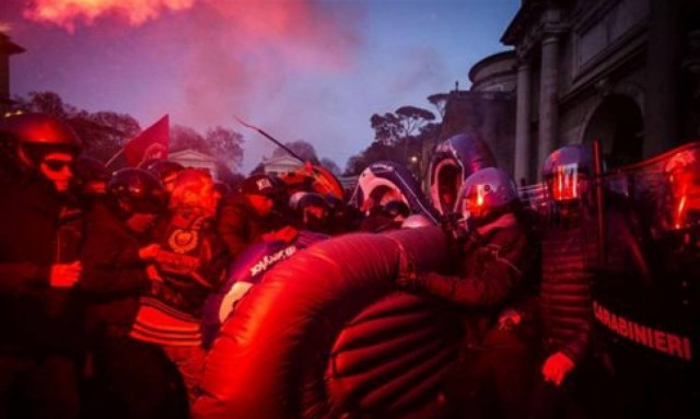 Ιταλία: Συγκρούσεις στο κέντρο του Μιλάνου μεταξύ της αστυνομίας και διαδηλωτών