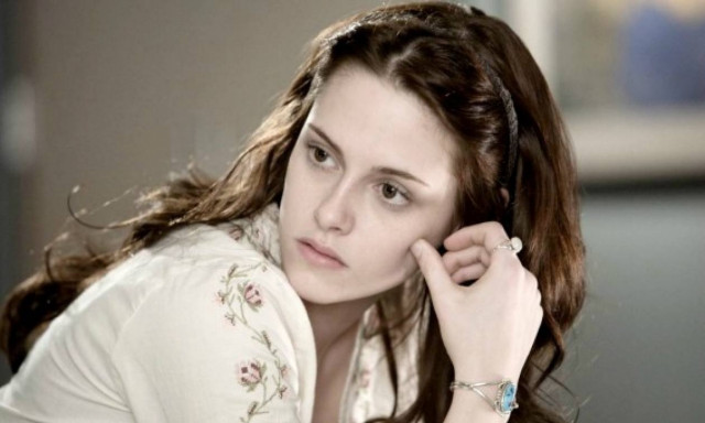 Η Κρίστεν Στιούαρτ αποκαλεί το Χόλιγουντ «αηδιαστικά σεξιστικό»