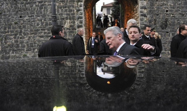 Υπέρ των επανορθώσεων στην Ελλάδα ο Πρόεδρος της Γερμανίας!