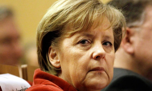 Η Μέρκελ λαμβάνει σοβαρά υπόψη τα τραύματα της Ελλάδας από τον Β' Παγκόσμιο