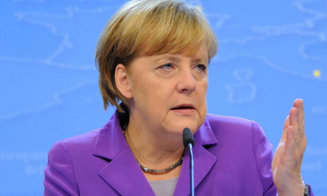 Μέρκελ: Οι Γερμανοί δεν ξεχνούν τις φρικαλεότητες των ναζί