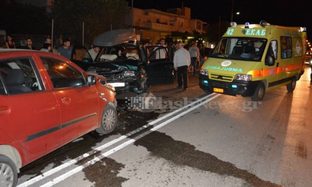 Χανιά: Μετωπική σύγκρουση οχημάτων με τραυματίες (photos)
