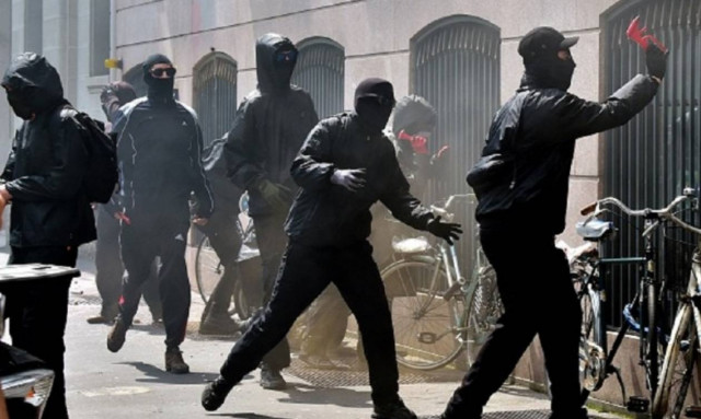 Rolex κατά Ρέντσι: «Πρόσεχε τα λόγια σου»