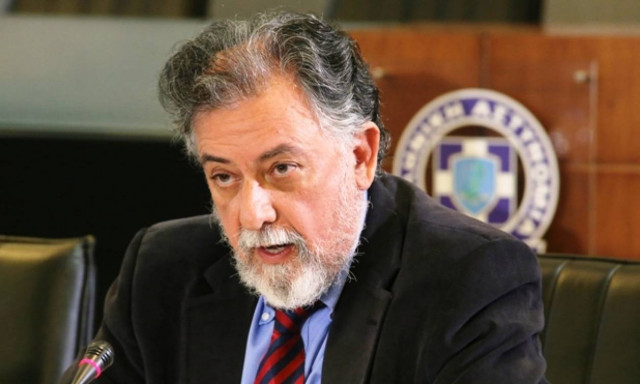 Πανούσης: Συστήνει νηφαλιότητα σε όσους τον επικρίνουν για τη δήλωσή του