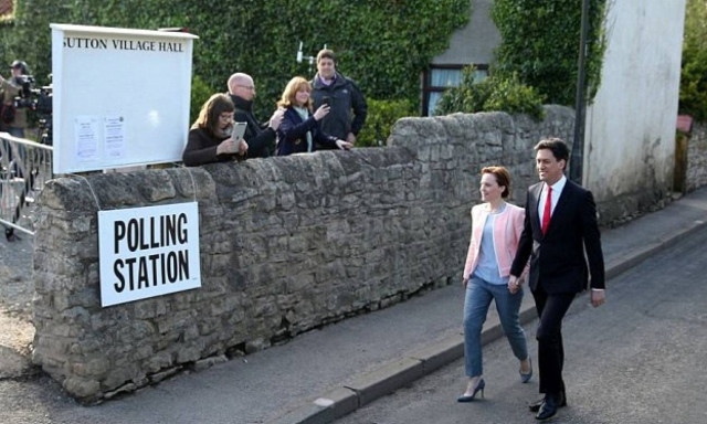 Βρετανία: Τα σενάρια για σχηματισμό κυβέρνησης την επομένη των εκλογών