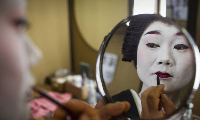 Στο μυστικό κόσμο μιας γκέισας (photos)