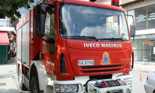 Πυρκαγιά σε μάντρα στην περιοχή της Σίνδου