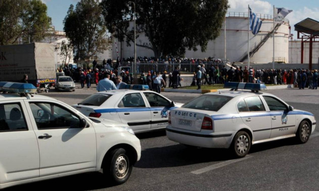 Βίντεο - ντοκουμέντο: Η στιγμή της έκρηξης στα διυλιστήρια Ασπροπύργου (video)