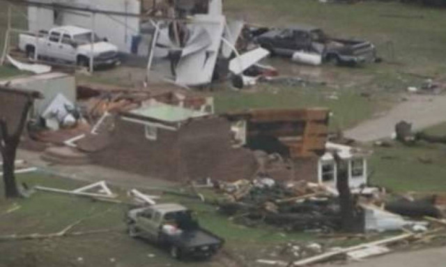 ΗΠΑ: Ένας νεκρός και δεκάδες αγνοούμενοι από ανεμοστρόβιλους που σάρωσαν το Τέξας (videos)