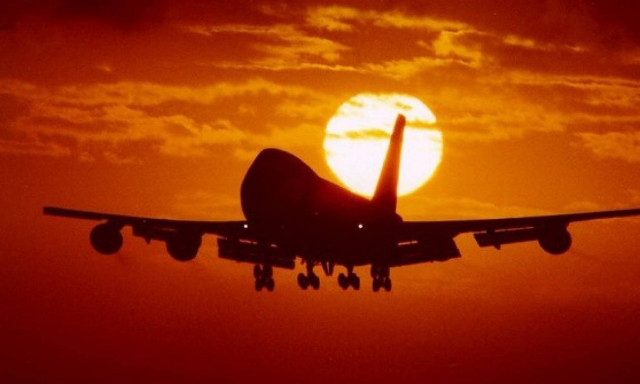 Αεροπλάνο επέστρεψε στο Ηράκλειο λίγα λεπτά μετά την απογείωσή του