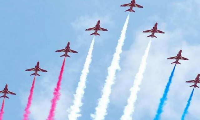 Βρετανία: Οι τελευταίοι εορτασμοί για τα 70 χρόνια από τη νίκη των Συμμάχων (video)