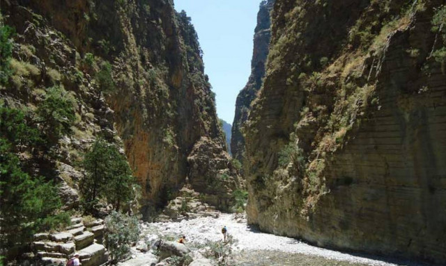 Τραυματίστηκε παιδί στο φαράγγι της Σαμαριάς