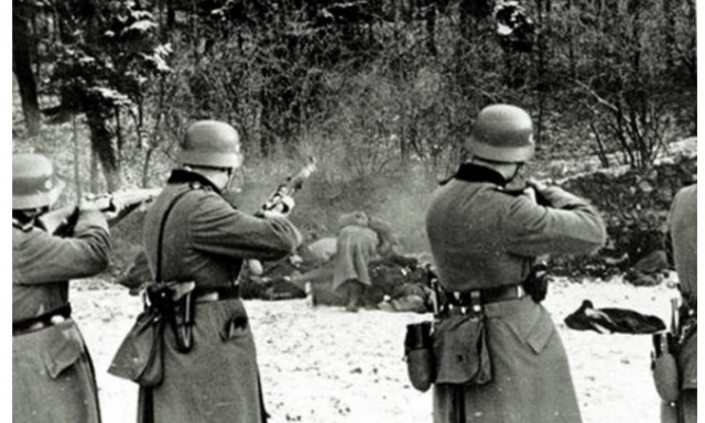 Συλλογή υπογραφών από Γερμανούς υπέρ της καταβολής αποζημιώσεων στην Ελλάδα