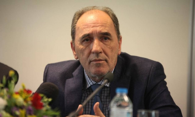 Συναντήσεις Σταθάκη για την παραχώρηση των λιμανιών Πειραιά και Θεσσαλονίκης