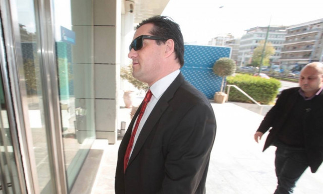 Χυδαία επίθεση Άδωνι - Καθύβρισε καρκινοπαθή μέσω Twitter!