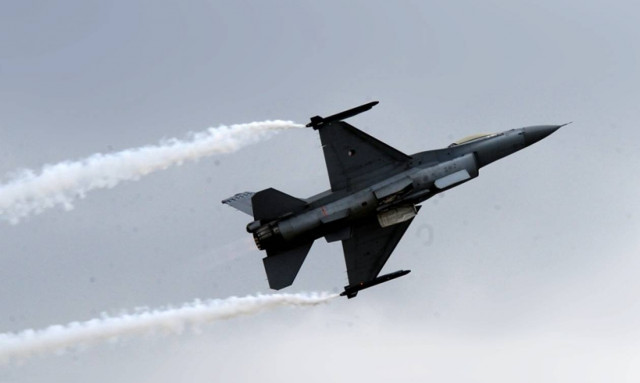 Δεκαοκτώ παραβιάσεις του FIR Αθηνών από τουρκικά μαχητικά