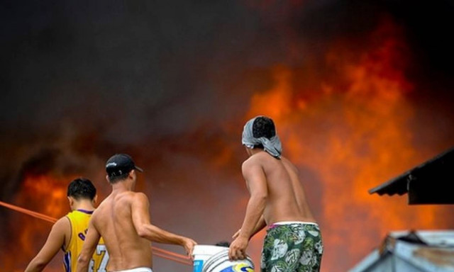 Φιλιππίνες: Τουλάχιστον 31 νεκροί από πυρκαγιά σε εργοστάσιο με υποδήματα