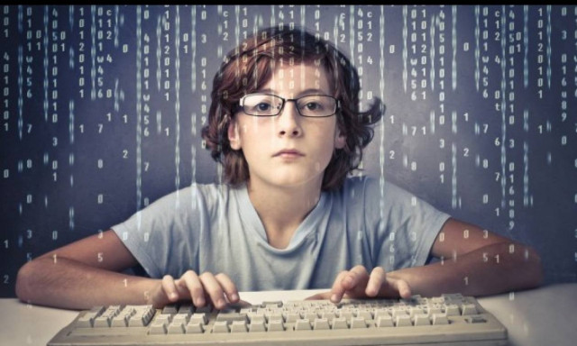 Oι γονείς ανησυχούν για το σερφάρισμα των παιδιών στο internet