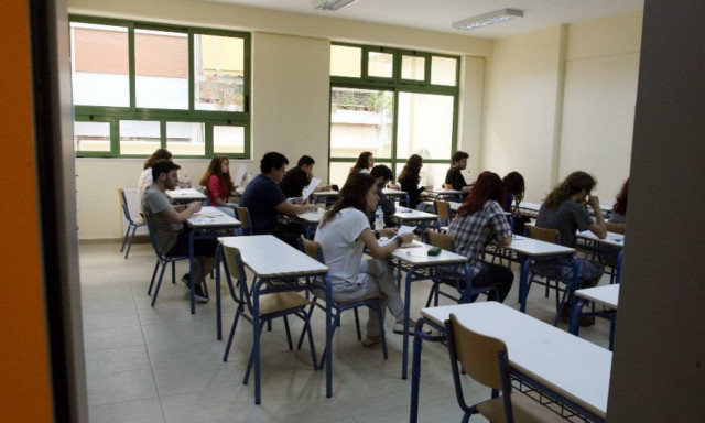 Πανελλήνιες 2015: Στην τελική ευθεία οι υποψήφιοι των πανελλαδικών εξετάσεων
