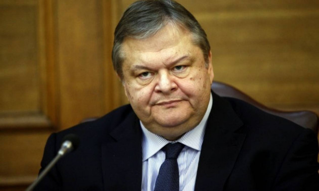 Ο πολυπράγμων κύριος Βενιζέλος και τα μαθήματα «αντιδιαπλοκής»