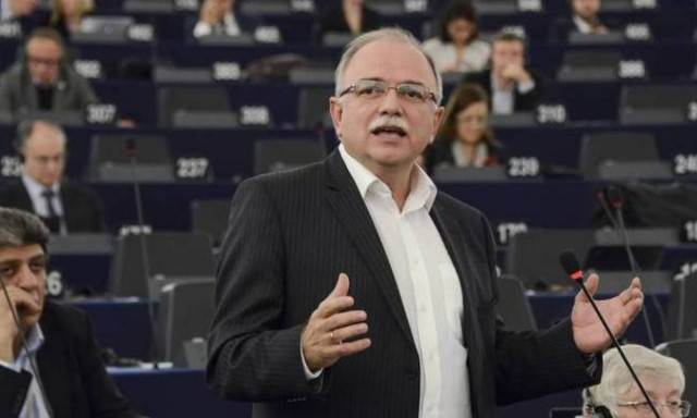 Τι απαντά ο Ντράγκι για τους εκβιασμούς της ΕΚΤ, για απειλή διακοπής του ELΑ