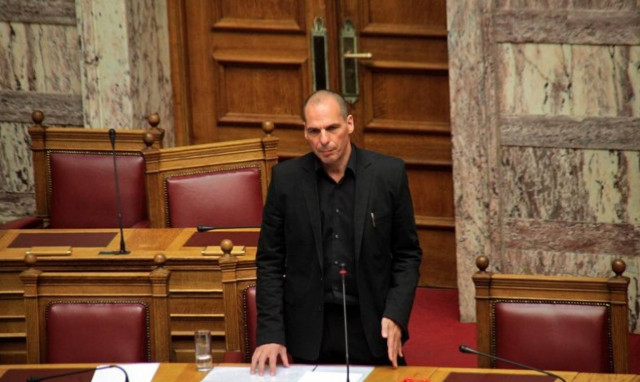 Άναψαν τα αίματα μέσω twitter για Βαρουφάκη – Πίτερ Σπίγκελ