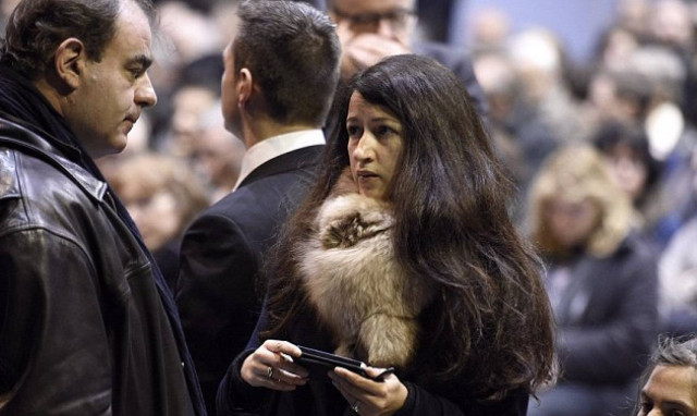 Το Charlie Hebdo κατηγορείται για υποκρισία από αρθρογράφο του