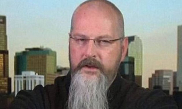 Χάκερ πήρε υπό τον έλεγχό του γεμάτο αεροσκάφος με ένα καλώδιο και ένα λάπτοπ!