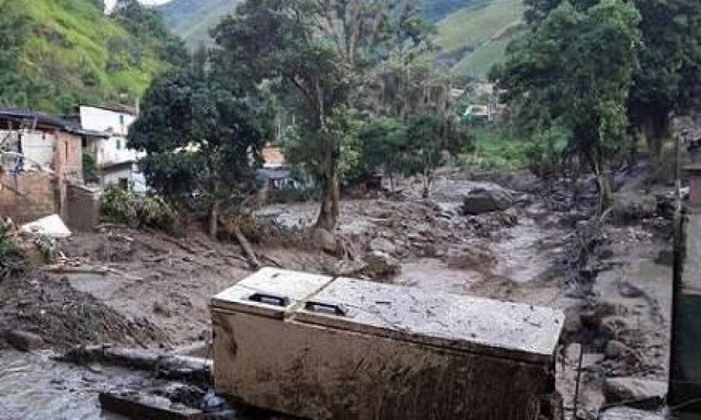 Κολομβία: Κατολίσθηση έθαψε κοινότητα στις Άνδεις - Τουλάχιστον 40 νεκροί (videos)