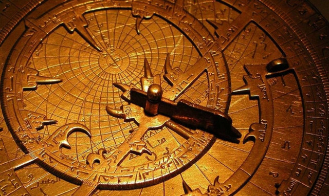 Πανελλήνιες 2015: Η αστρονομία, το νετρίνο και το θέμα της Νεοελληνικής Γλώσσας