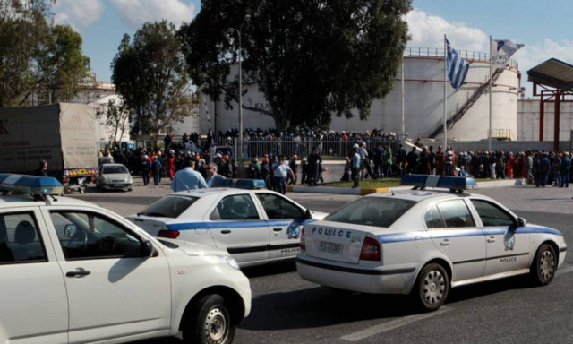 Πέθανε ο εργαζόμενος που είχε τραυματιστεί σοβαρά από την έκρηξη στα ΕΛΠΕ