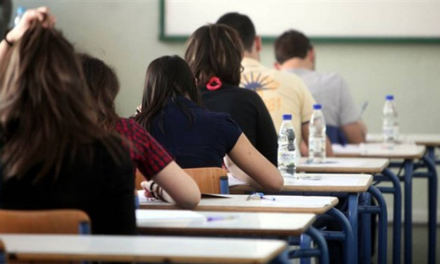 Πανελλήνιες 2015: Δείτε τα θέματα και τις απαντήσεις όλων των μαθημάτων με ένα κλικ