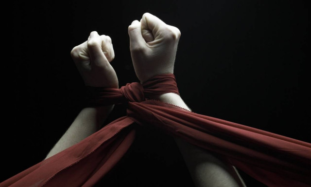 Βondage: Δεν είναι μόνο αυτό που νομίζετε...